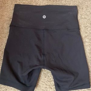 Black lululemon align high rise short